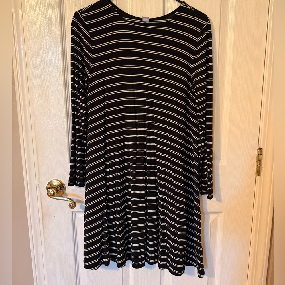 OLD NAVY black and white striped dress.